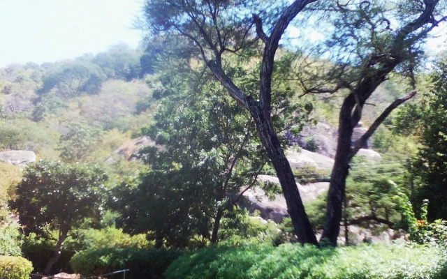 Nkhudzi Beach Lodge