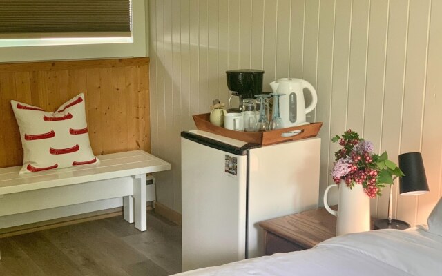 Barefoot Villas Room 3 Blue Jay