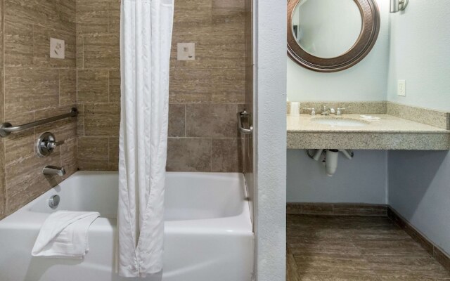 Comfort Suites Mineral Wells