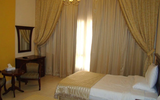 Queen Inn Hotel Apartments