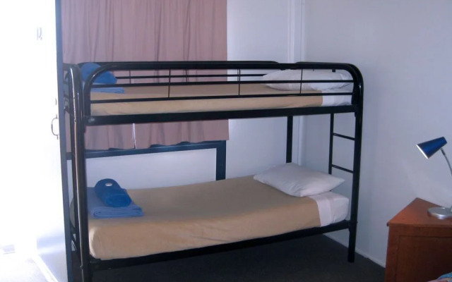 Billabong Hotel Motel