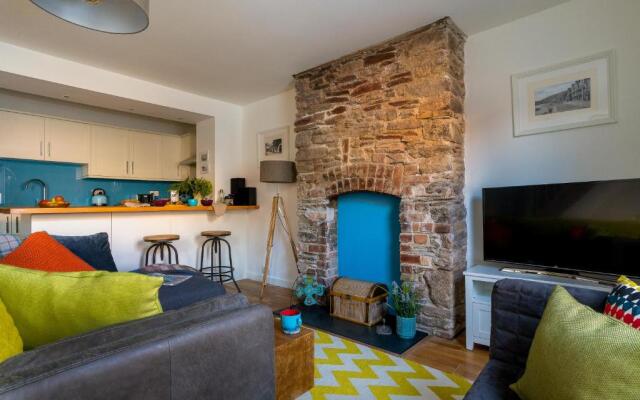 The End House - Cosy and central (Dartmouth)