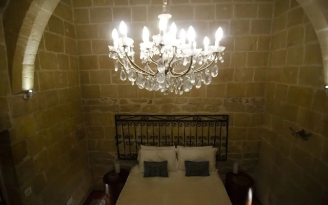 Senglea Suites