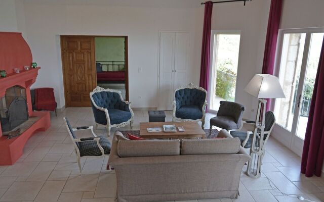 Captivating Home in Murs France With Private Swimming Pool