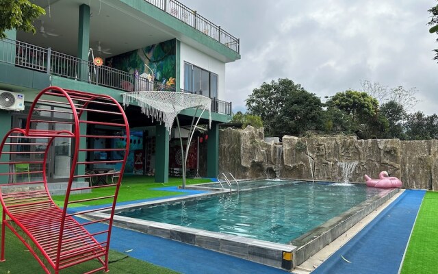 King Bavi Resort
