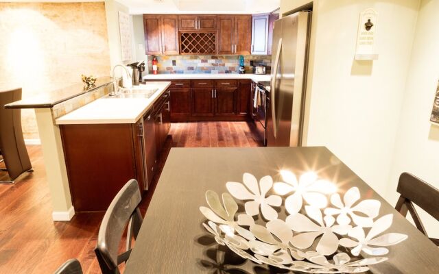 Scottsdale Luxury Home (2BR)