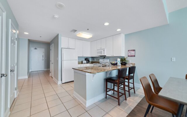 Lighthouse Condos by Hosteeva