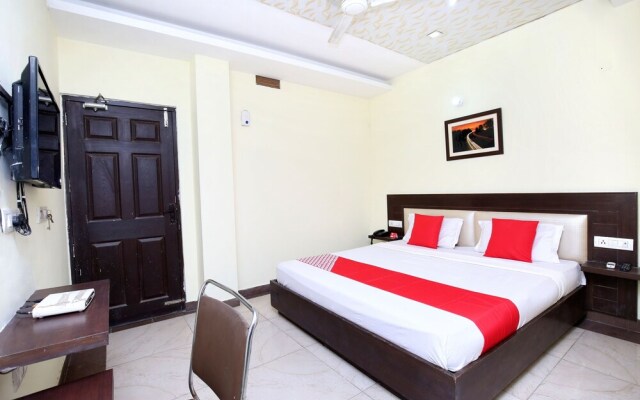 Hotel Lemon And Chilli By OYO Rooms