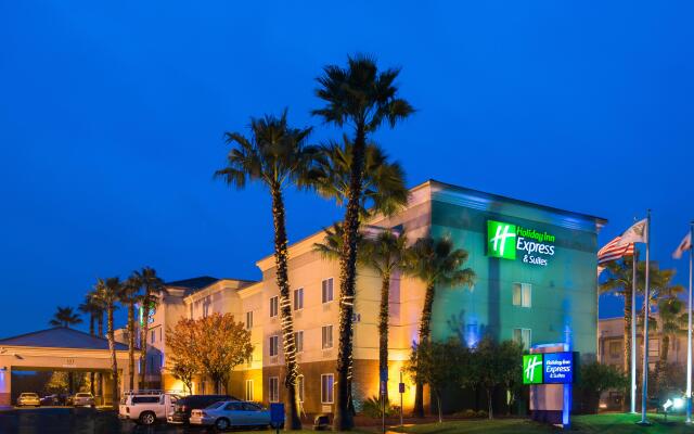 Holiday Inn Express Hotel & Suites Vacaville, an IHG Hotel