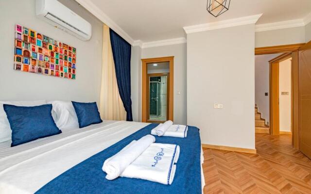 Seven 7 - 3 Bedroom Brand New Holiday Villa in Hisarönü