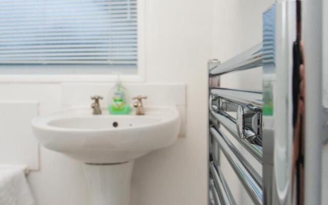 MyCityHaven The KingsWeston - flexible home sleeps 7
