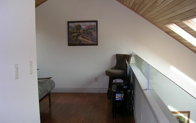 Casa Loma BnB