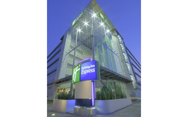 Holiday Inn Express Guadalajara Expo