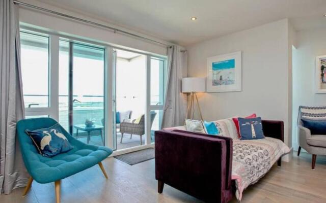 Fistral Two Bed Apartment in Pentire