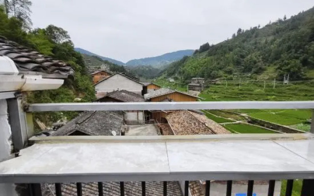 Tongzhai Xinyue Inn
