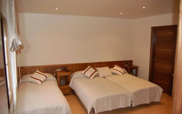 Hostau Era Claverola