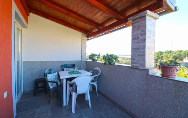 Spacious Apartment With Terrace and BBQ