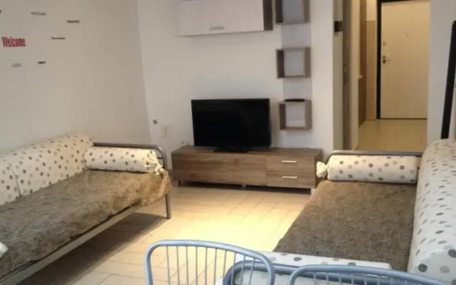Renny Apartment
