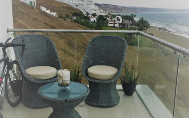 Golden Mar Hostal