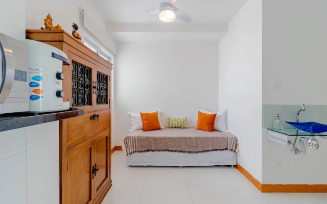 BR06 Quarto e Sala - 550m Praia da Barra
