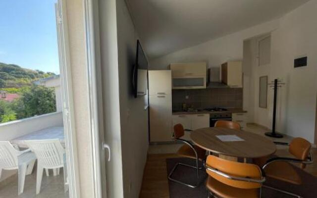 Petros Apartments Pag