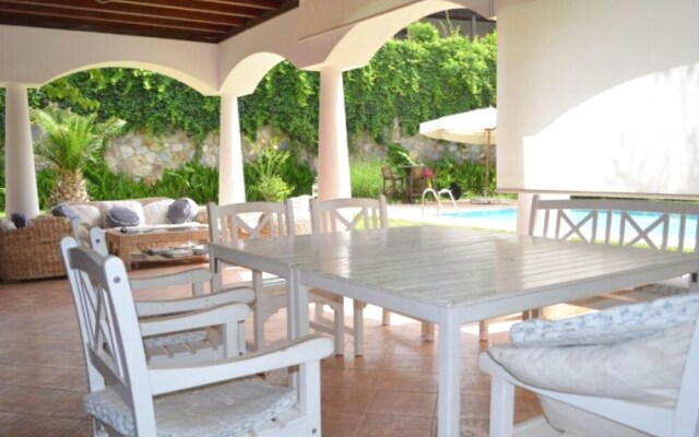 Cigdem Villa by rezervasyonyap