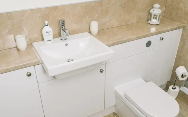 JOIVY Great Location! Heart of City Centre 3bed Apartment