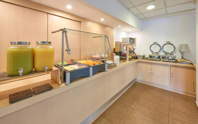 City Express by Marriott Manzanillo