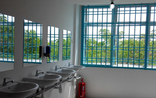 Roof Talk Theme Hostel