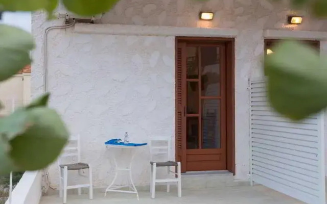 Filoxenia Apartments