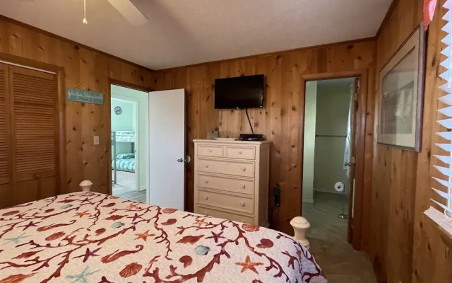 Tilghman's Nette 3 Bedroom Cottage by RedAwning