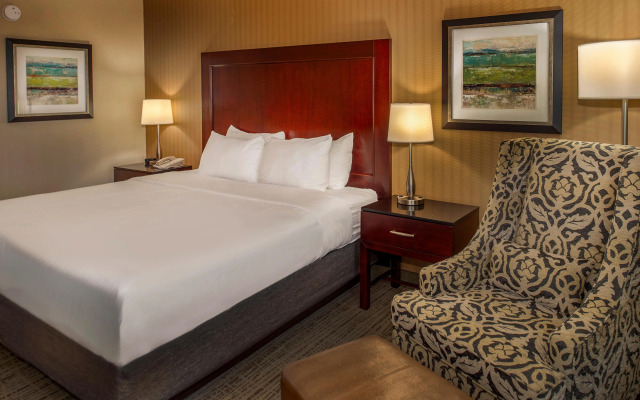Crowne Plaza St. Louis Airport by IHG