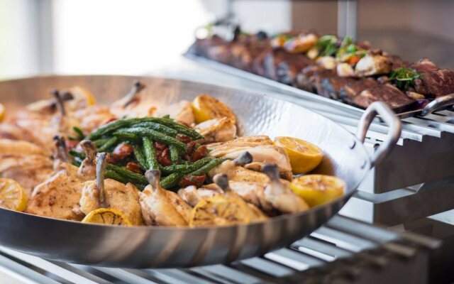 The Jacquard, Autograph Collection