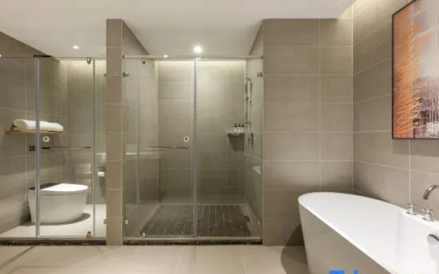 Home Inn Select Hotel (Xi'an High-tech Zone CID West Avenue Chuanghui  Branch) – Bathroom – Xi'an