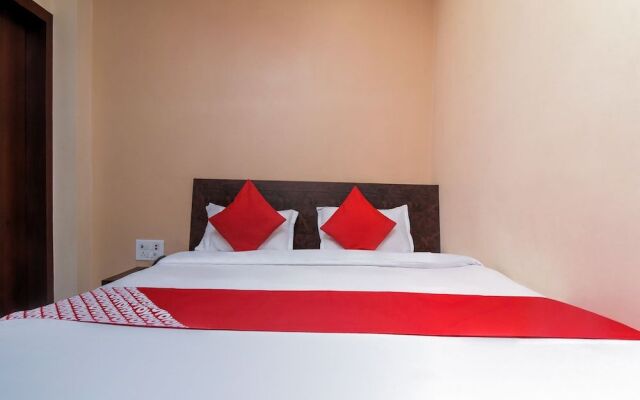 OYO 19706 Hotel Heaven