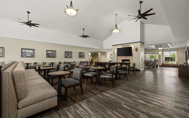 Homewood Suites by Hilton Bakersfield