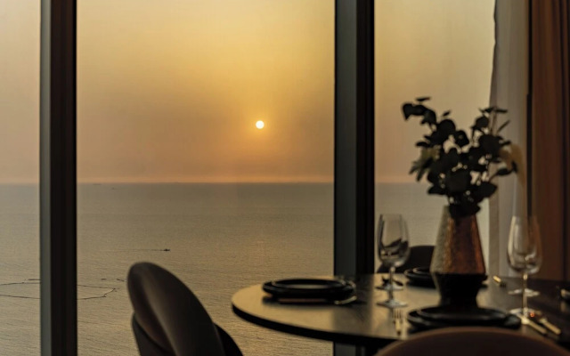 Waves - Spectacular Seaside Retreat Apt With Views