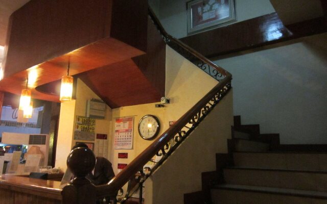 Victoria Suites