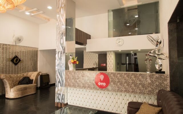 OYO Premium Nagpur C A Road