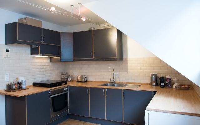 Unit 8 - Charming Loft Apt. Near Avenue Louise