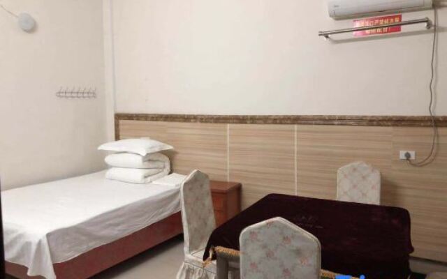 Wuxue New Town Hotel
