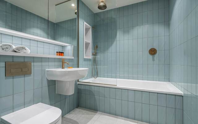 Spacious Flat in North London