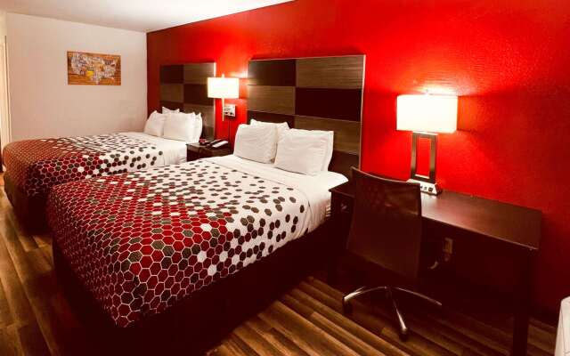 Econo Lodge Inn & Suites Downtown San Antonio