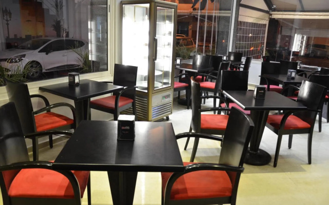 Malak Hotel