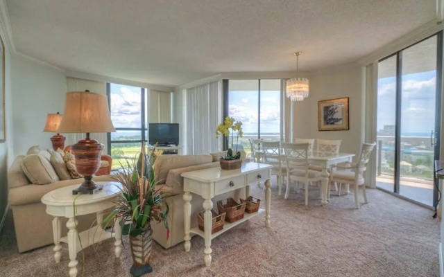 Surfside Resort 01111