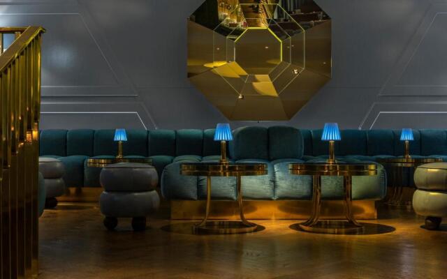 Sea Containers London