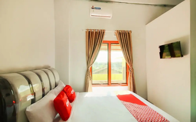 OYO 3844 Shinta Guesthouse