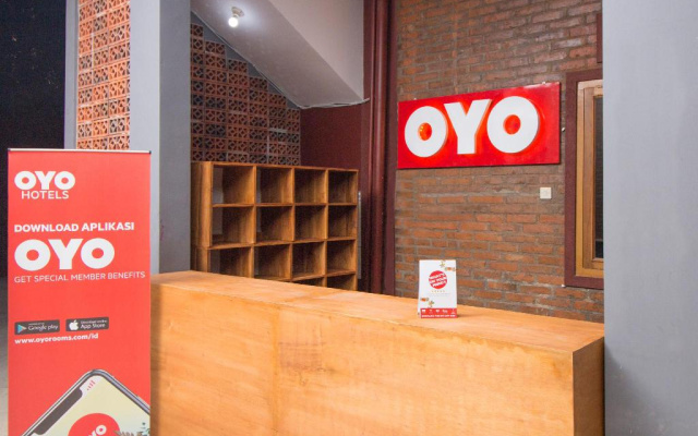 OYO 952 Annisa Syariah Guest House