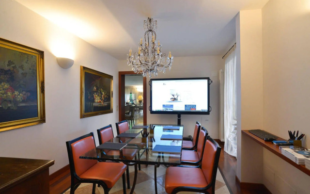 Like Home - Boutique Hotel