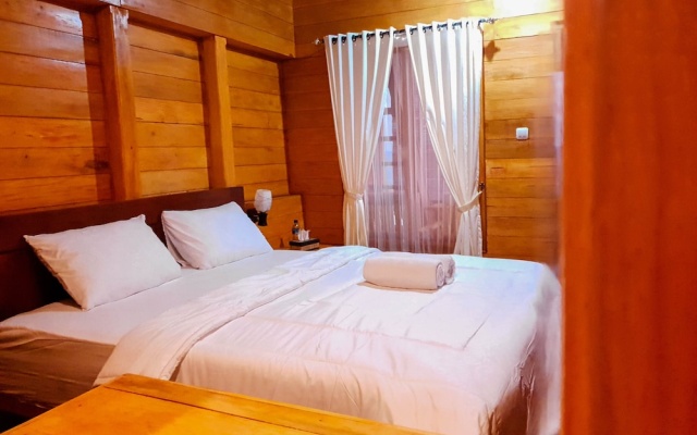 Malibu Huts – Guest Rooms – Nusa Penida